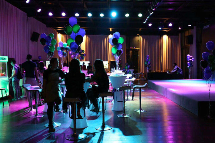 怎么布置能提高客戶答謝會(huì)活動(dòng)的現(xiàn)場氣