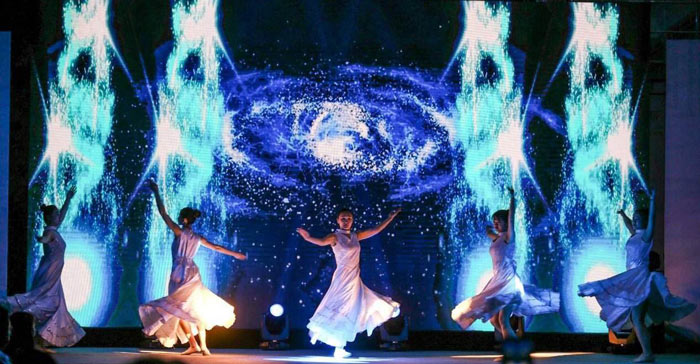 怎么規(guī)劃晚會(huì)策劃上的節(jié)目表演？